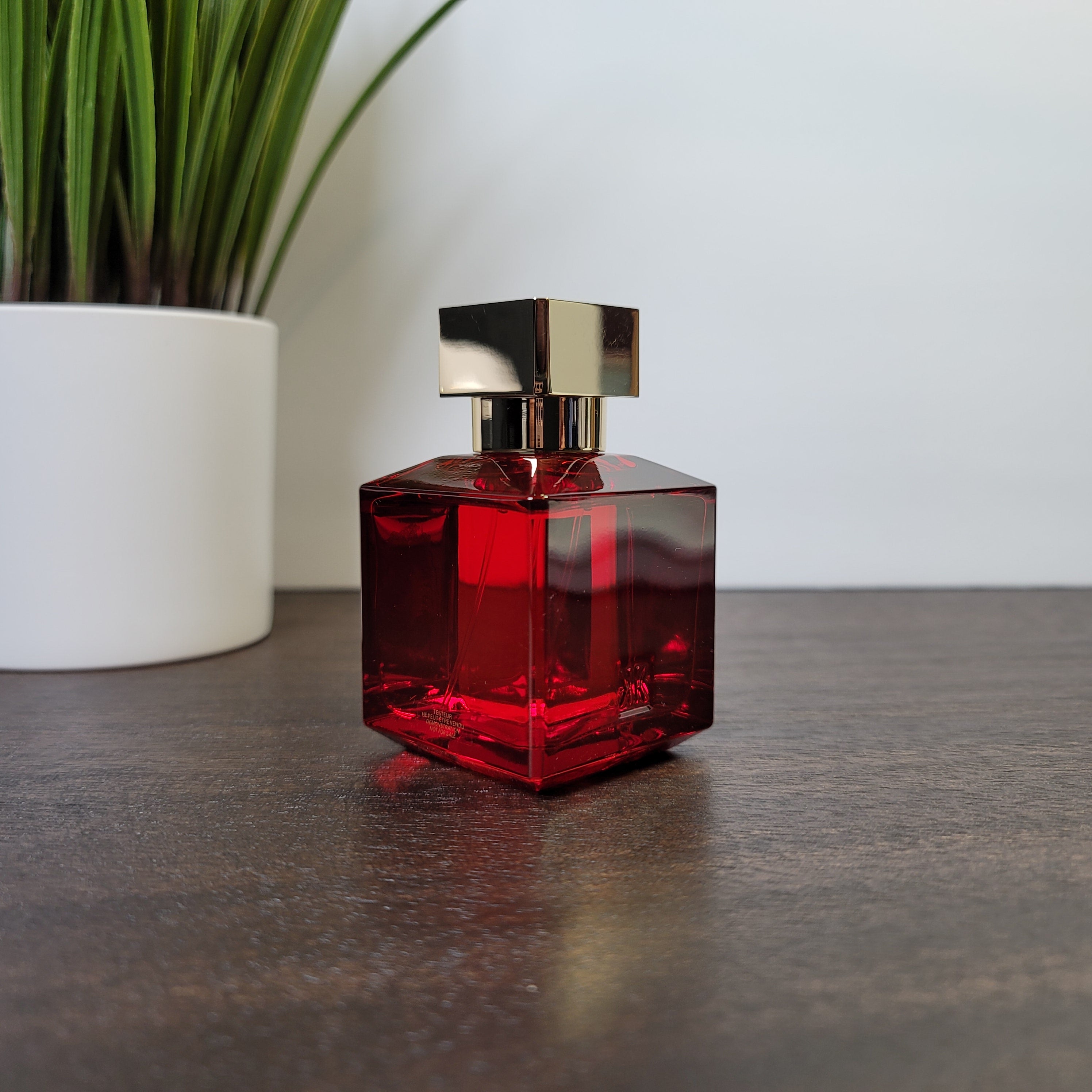 Baccarat Rouge 540 Extrait by Maison Francis Kurkdjian – Extrait de Parfum 2.4oz 70ml