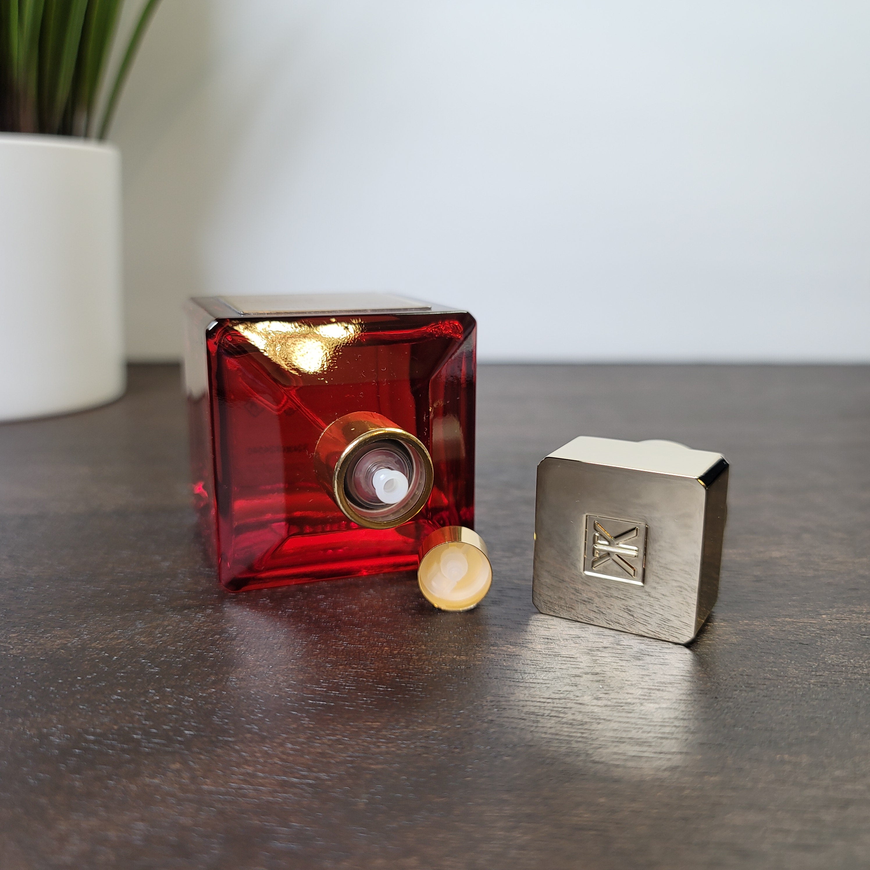 Baccarat Rouge 540 Extrait by Maison Francis Kurkdjian – Extrait de Parfum 2.4oz 70ml